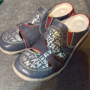 Remonte soft slip on
